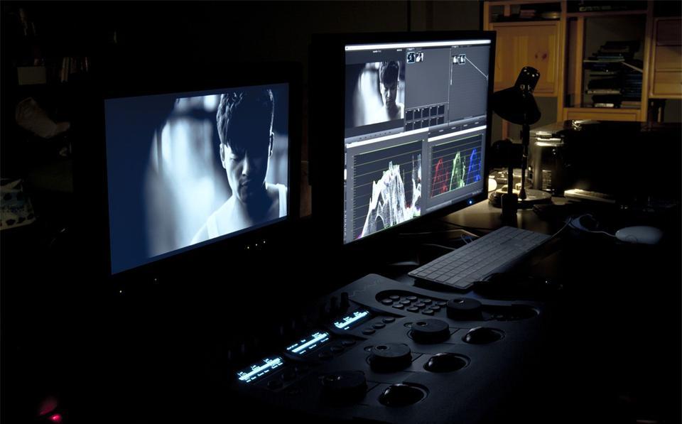 平面廣告設(shè)計(jì)培訓(xùn)機(jī)構(gòu)怎么選擇？費(fèi)用多少錢(qián)