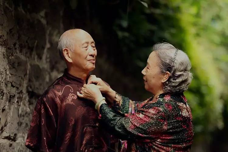 金婚紀(jì)念冊(cè)排版 金婚紀(jì)念冊(cè)排版