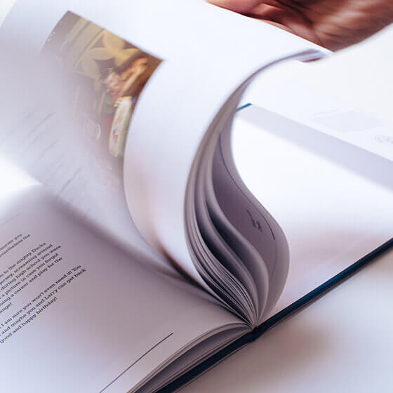 如何制作紀(jì)念冊模板